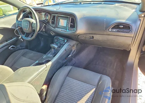 2017 Dodge Challenger Sxt z USA, uszkodzony, nr VIN 2C3CDZAG8HH639451